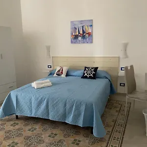 https://la-casetta-di-mavi.sicilyhotelsitaly.net